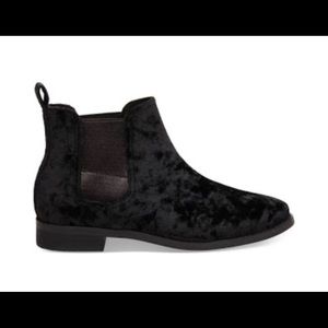 Toms Shoes - TOMS Black Velvet ankle Booties Toms Shoes - TOMS Black Velvet ankle Booties